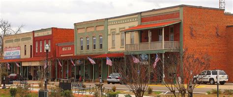 smallest city in north america.